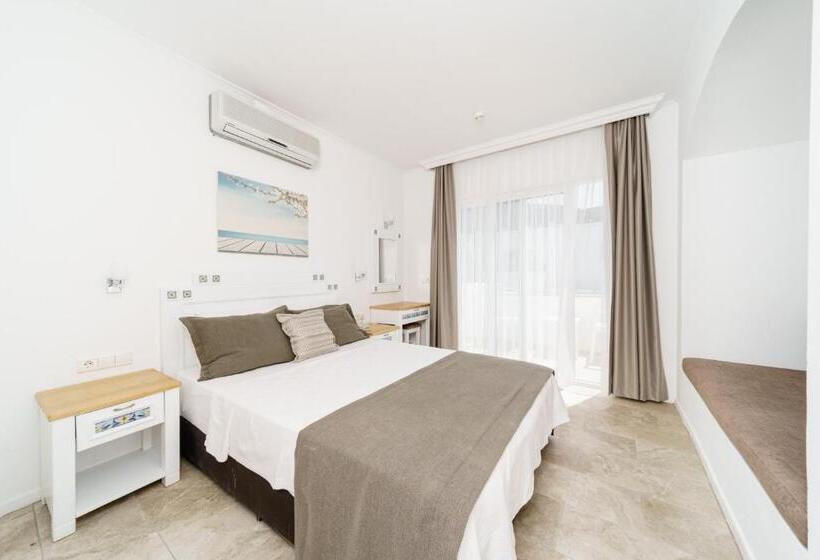 اتاق سوپریور, Costa Sariyaz Hotel Bodrum