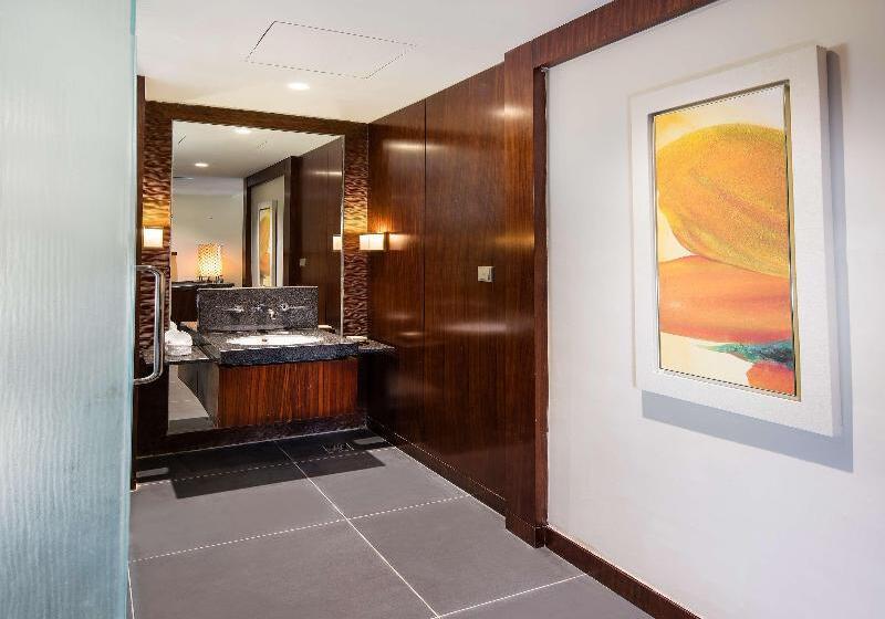 اتاق لوکس با تخت بزرگ, Hilton Sanya Yalong Bay Resort & Spa