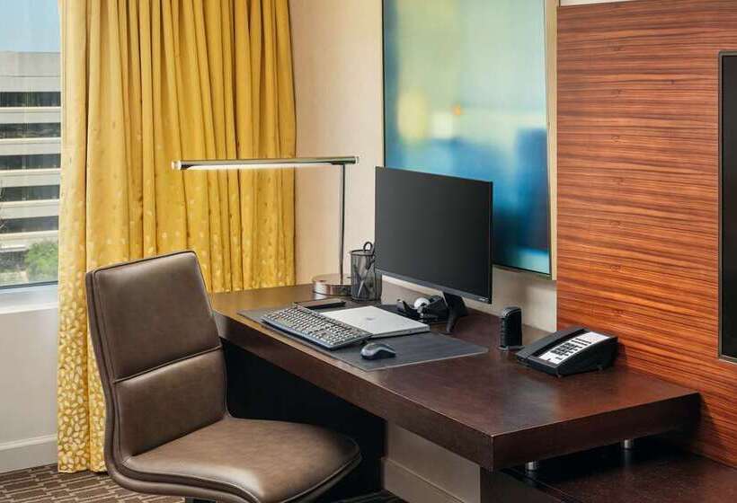 اتاق استاندارد با تخت بزرگ, Hilton Sanya Yalong Bay Resort & Spa