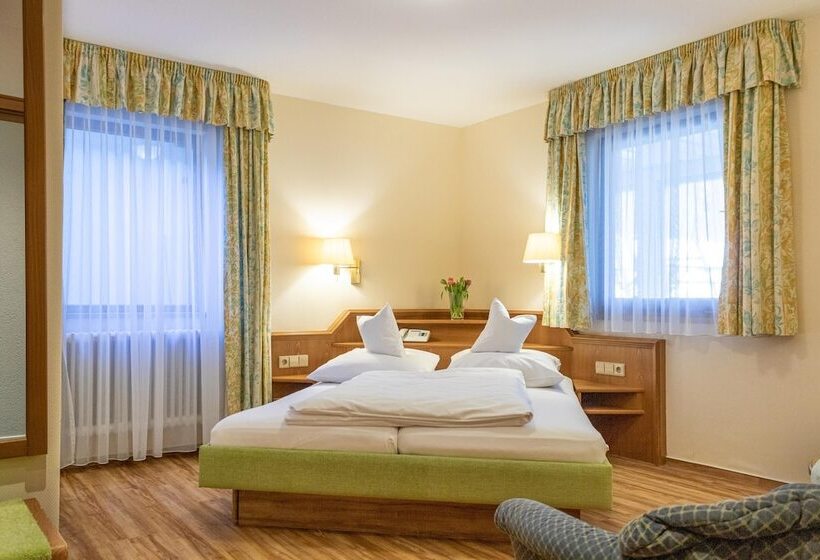 اتاق اکونومی یک تخته, Landgasthof Hotel Hirsch