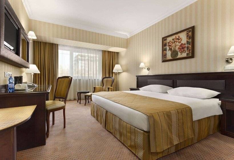 Pokój Deluxe, Ramada  & Suites By Wyndham Bucharest North