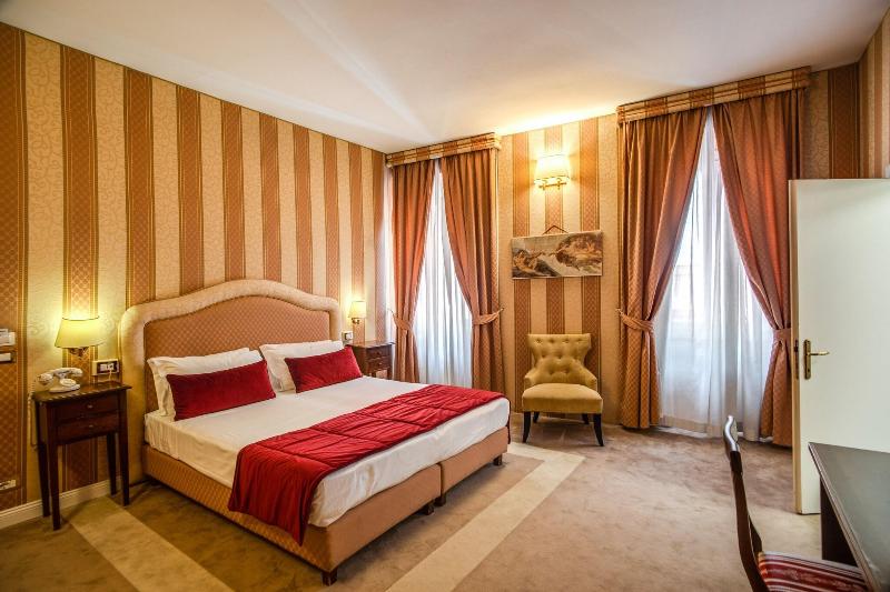 اتاق سوپریور, Relais Fontana Di Trevi