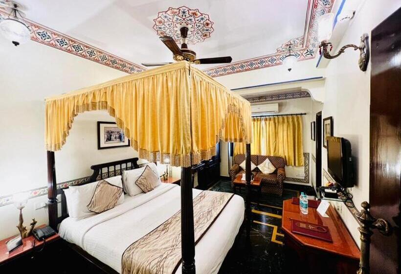 اتاق رویال, Umaid Mahal  A Heritage Style Boutique
