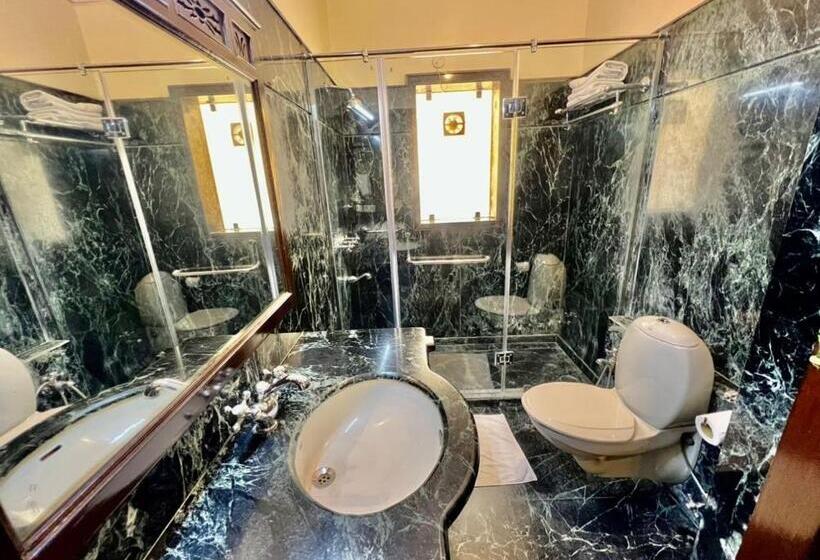 اتاق رویال, Umaid Mahal  A Heritage Style Boutique