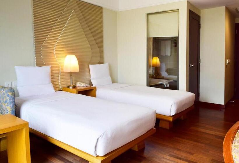 Habitación Estándar, Novotel Semarang