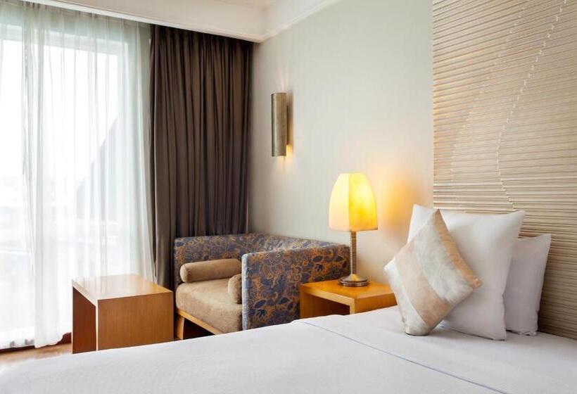 Executive Room, Novotel Semarang