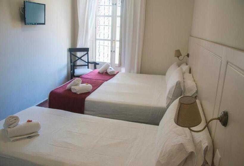اتاق استاندارد سه نفره, Hostal Callejon Del Agua