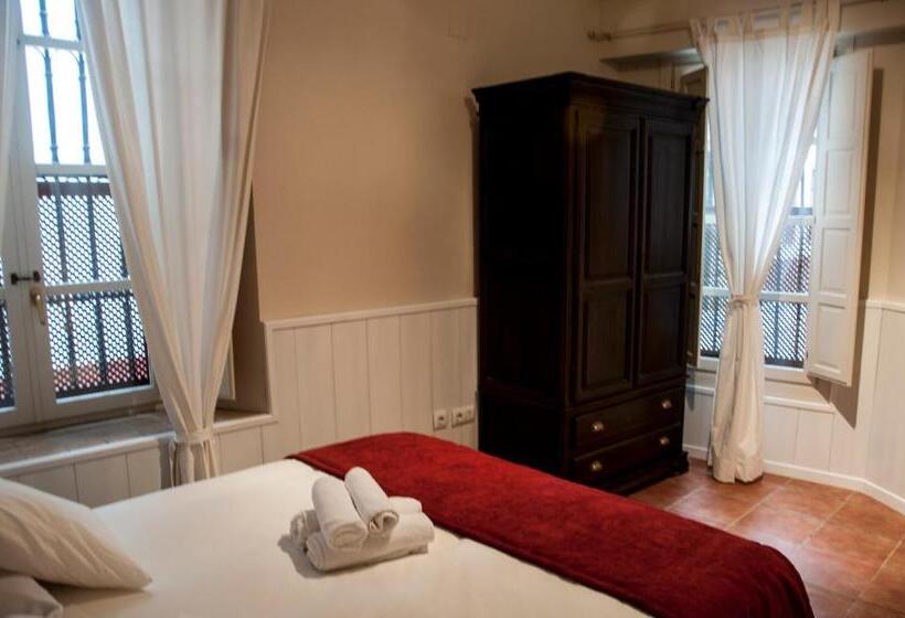 اتاق خانوادگی, Hostal Callejon Del Agua