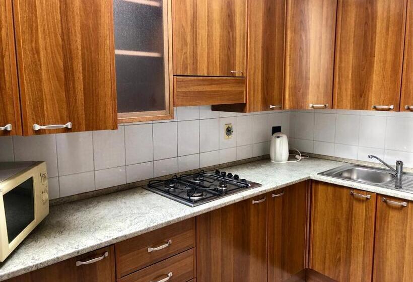 1 Bedroom Apartment, Airone