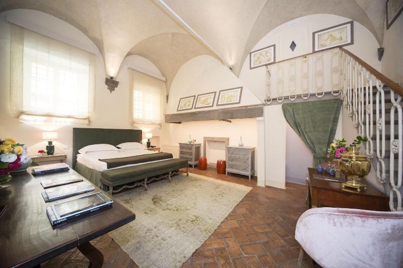 اتاق لوکس با تخت بزرگ, Al Palazzo Del Marchese Di Camugliano Residenza D'epoca