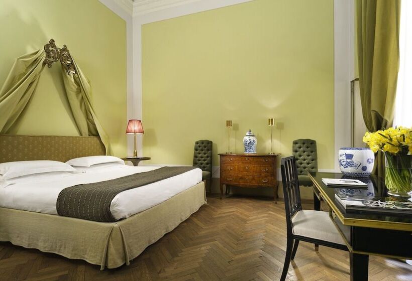 اتاق لوکس, Al Palazzo Del Marchese Di Camugliano Residenza D'epoca