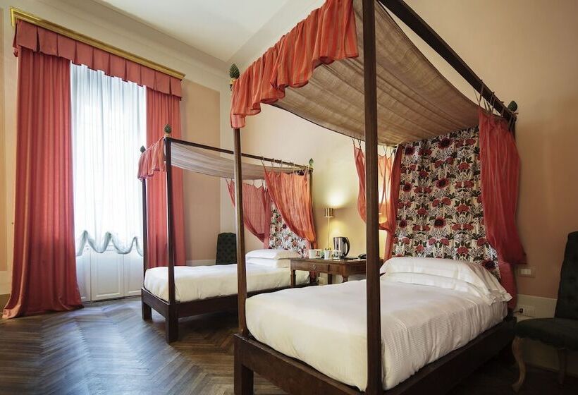 اتاق لوکس, Al Palazzo Del Marchese Di Camugliano Residenza D'epoca