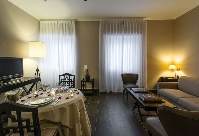 2 Bedroom Suite, Ambasciatori Place