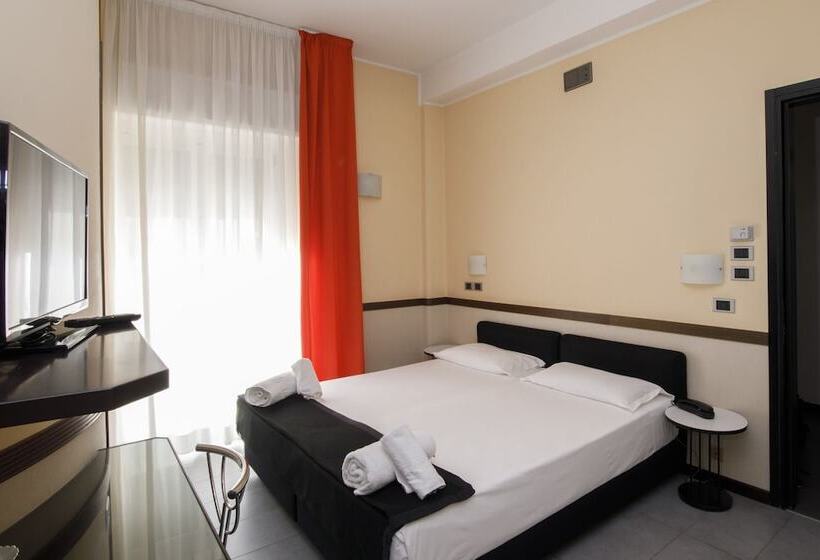 Standard Room with Balcony, Derby