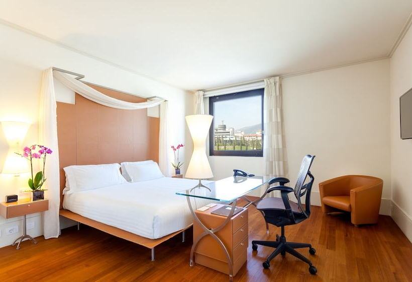 اتاق لوکس, Hilton Garden Inn Florence Novoli