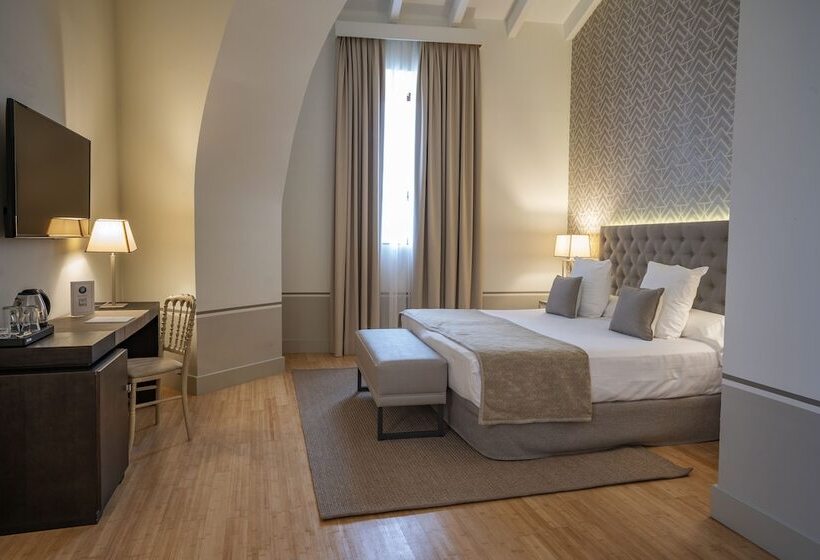 3 Bett Deluxe Zimmer, Hospes Palacio De Arenales & Spa