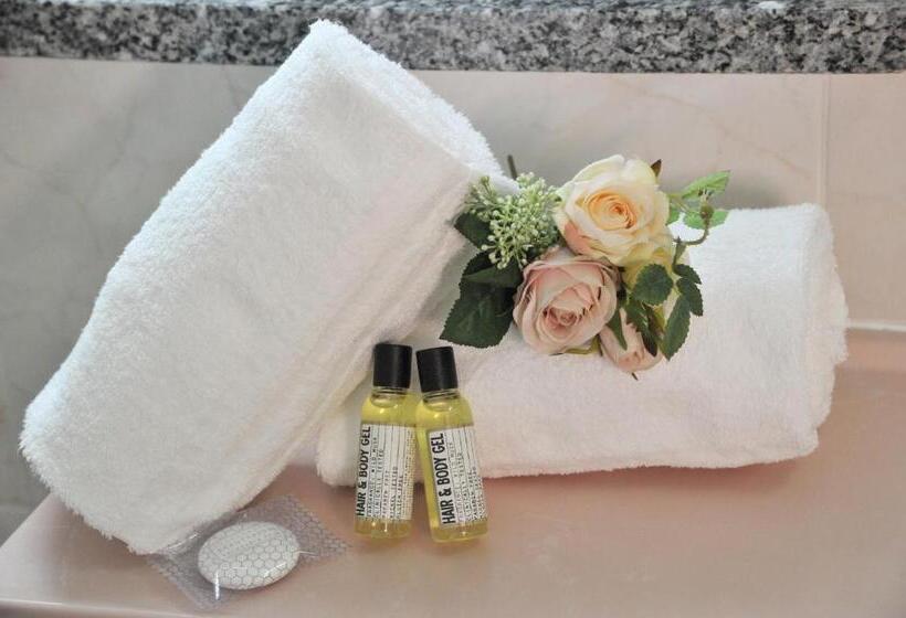 اتاق استاندارد سه نفره, La Rocca Sport & Benessere