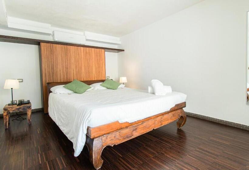 اتاق کلاسیک چهارنفره, Marina 10 Design Hotel & Spa