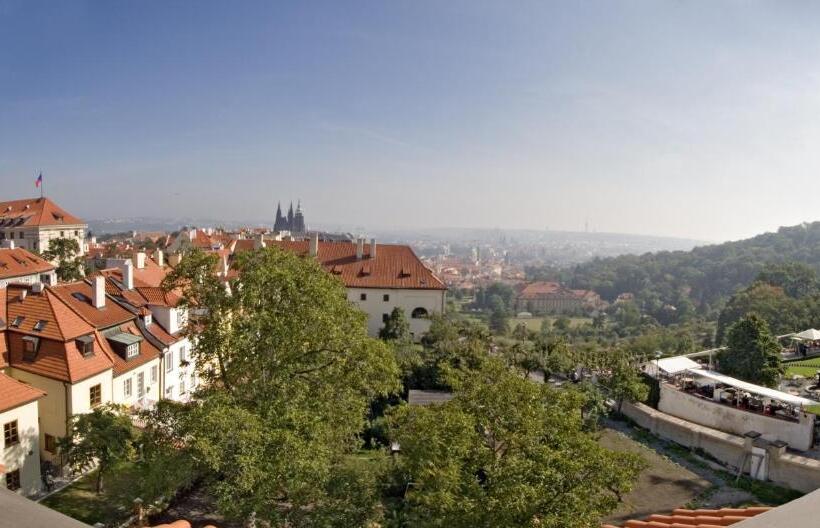 Standardzimmer, Monastery