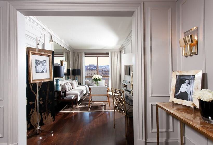 استودیوی لوکس, Portrait Firenze  Lungarno Collection