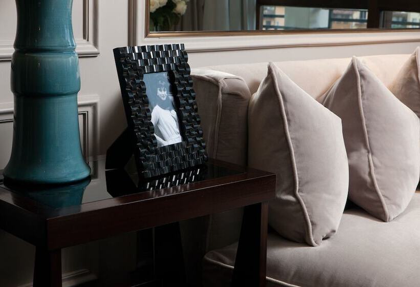 استودیوی لوکس, Portrait Firenze  Lungarno Collection