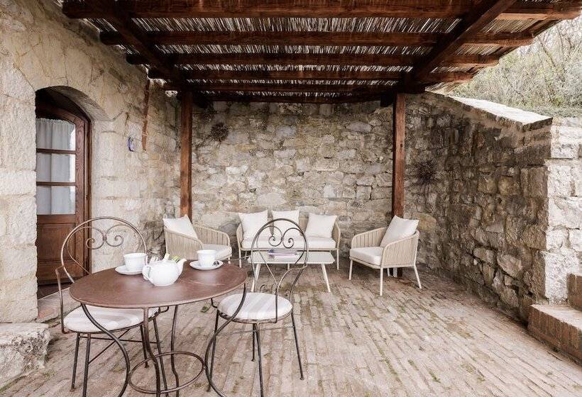 اتاق لوکس, Borgo Vescine