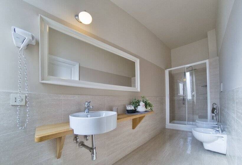 اتاق اجرایی, Touring Wellness & Beauty