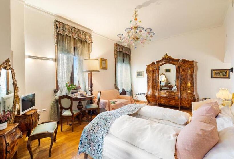 اتاق سوپریور, Villa Pambuffetti