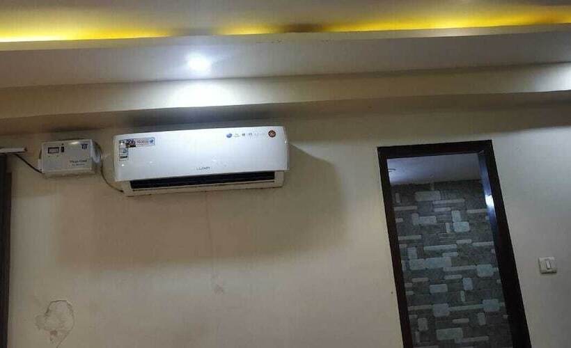 اتاق خانوادگی, Adb Rooms Hotel Ashiana