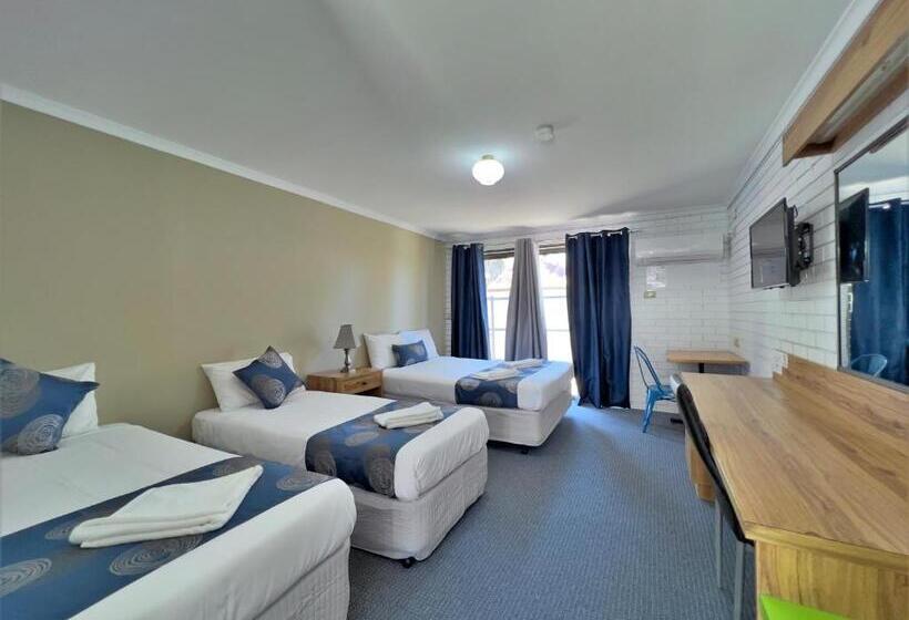 اتاق خانوادگی, Albury Garden Court Motel