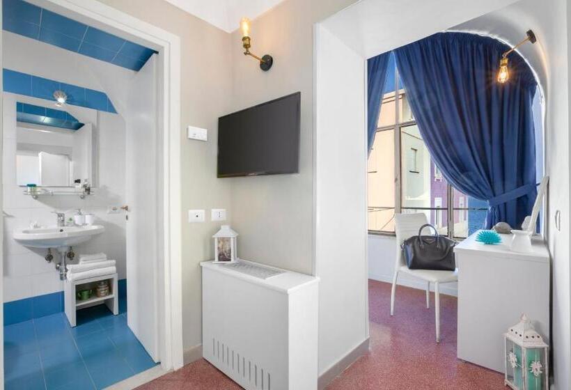 اتاق لوکس با چشم‌انداز دریا, Porto Salvo