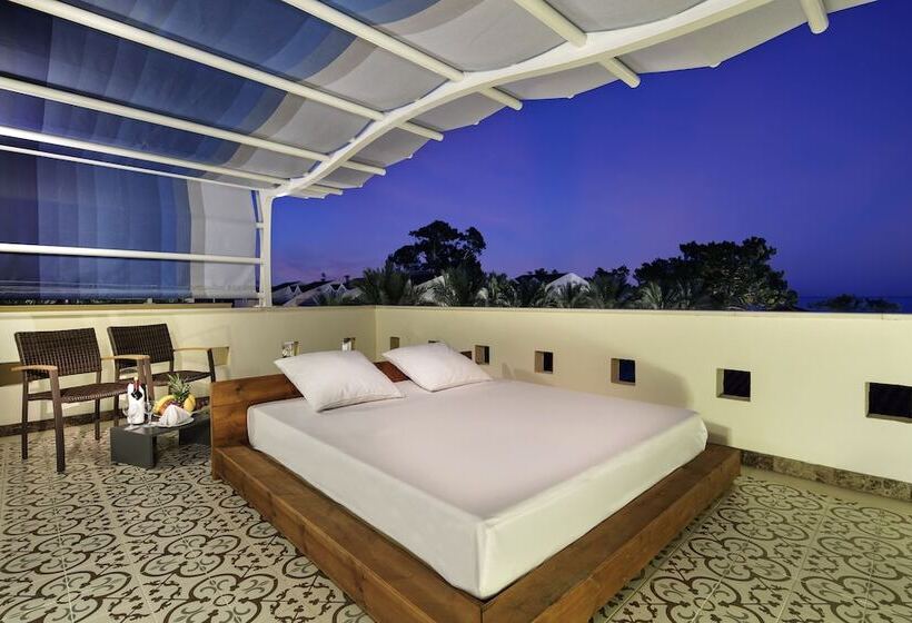 اتاق استاندارد با چشم‌انداز باغ, Crystal Aura Beach Resort & Spa   Ultimate All Inclusive