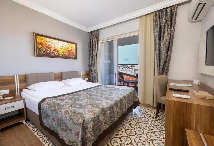 اتاق خانوادگی با تختخواب سفری, Crystal Aura Beach Resort & Spa   Ultimate All Inclusive