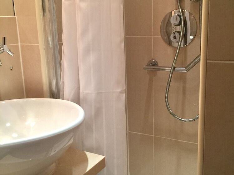 اتاق لوکس, Dreamtel London Kensington