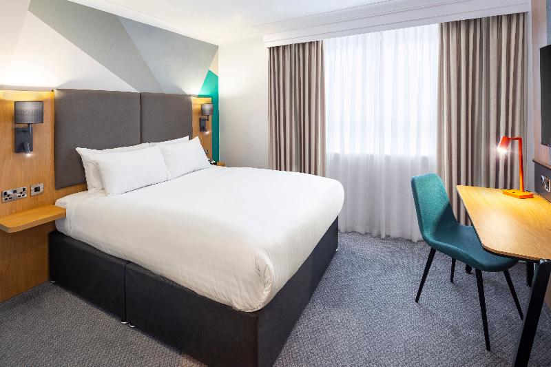 اتاق استاندارد با تخت دو نفره بزرگ, Holiday Inn Gloucester / Cheltenham