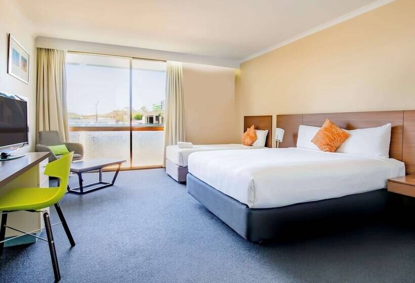 Standard Room, Ibis Styles Mt Isa Verona