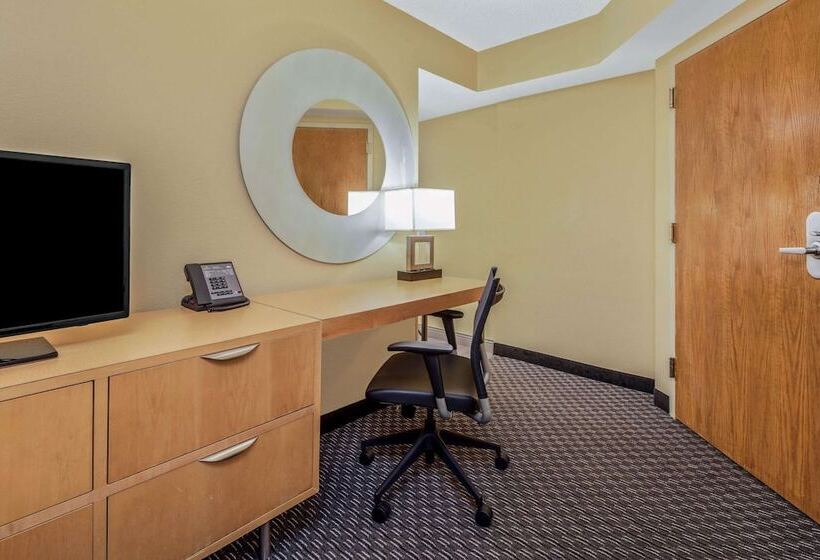 اتاق استاندارد با 2 تخت دوبل, La Quinta By Wyndham Naples Downtown