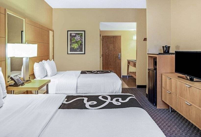 اتاق استاندارد با 2 تخت دوبل, La Quinta By Wyndham Naples Downtown
