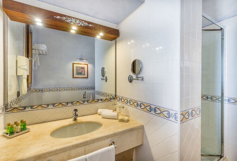 سوئیت رویال, La Vecchia Fonte Boutique