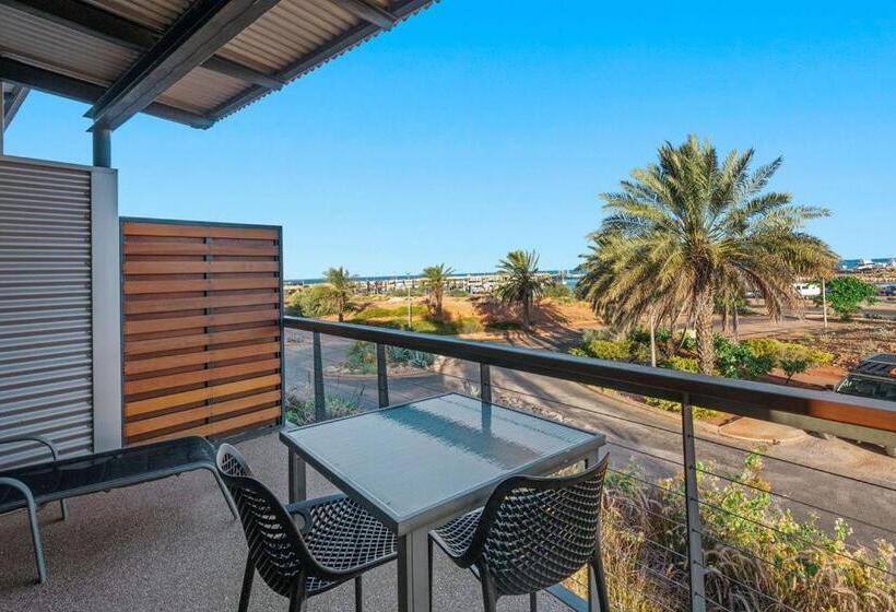 1 Bedroom Apartment, Mantarays Ningaloo Beach Resort