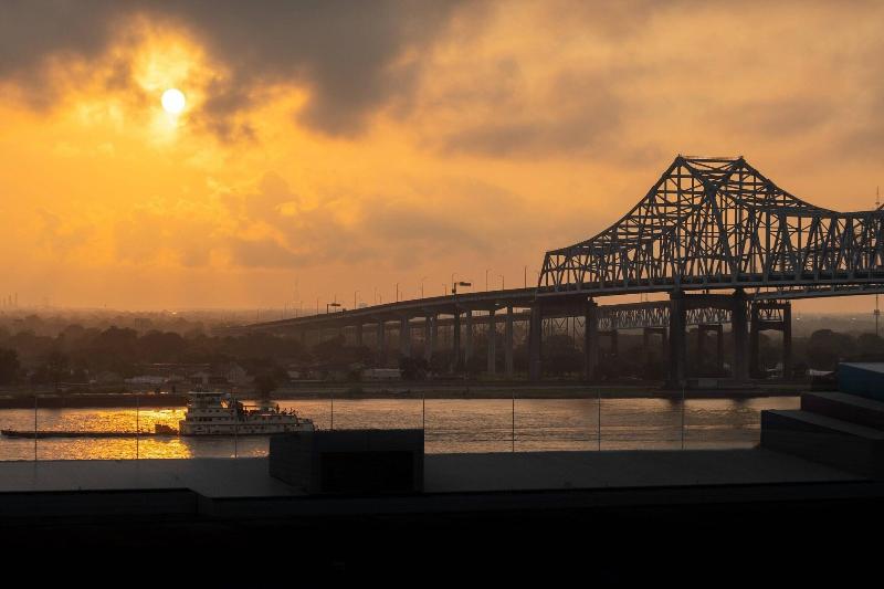 اتاق استاندارد با چشم‌انداز, New Orleans Marriott Warehouse Arts District