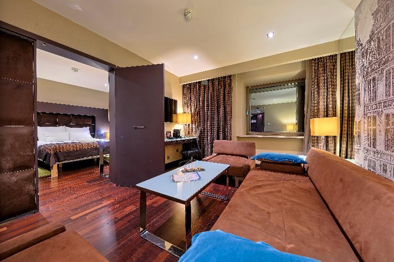 اتاق استاندارد با تخت بزرگ, Quality Inn