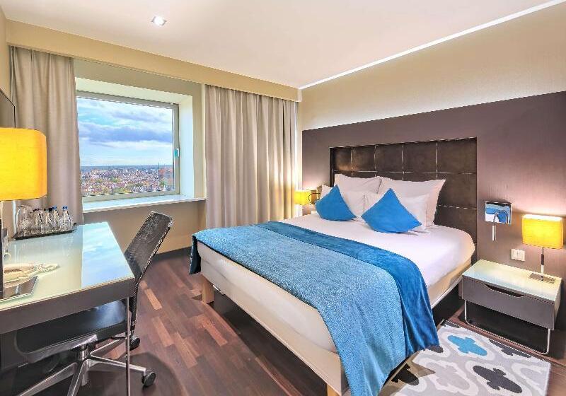 اتاق استاندارد با تخت بزرگ, Quality Inn