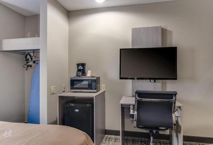 Suite, Quality Inn & Suites Grove Cityoutlet Mall