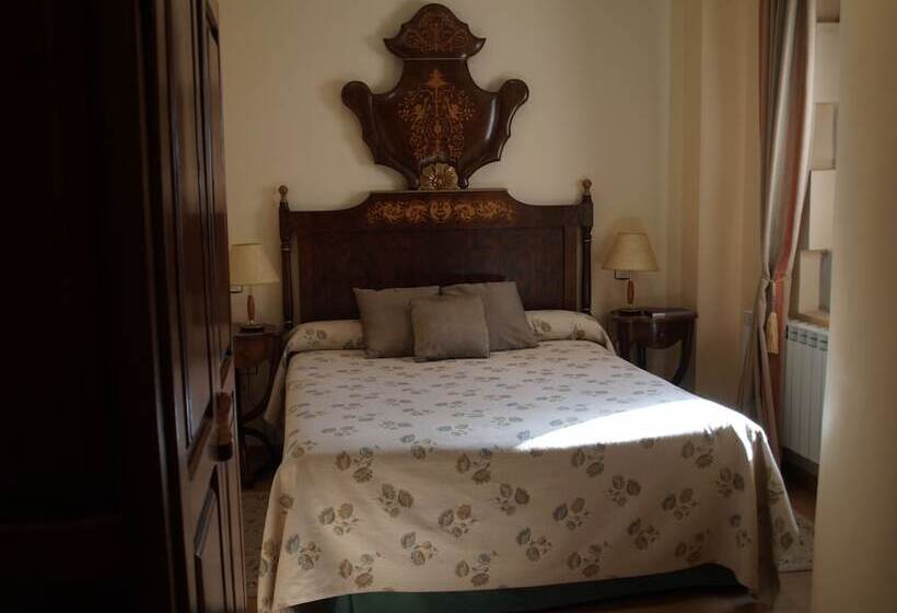 Quarto standard, Residencia Real Del Castillo De Curiel