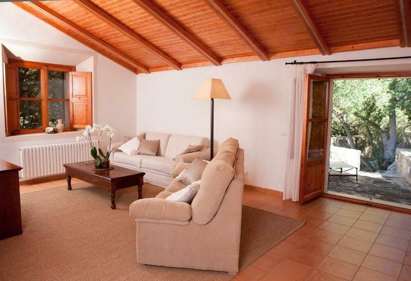سوییت, Finca Son Roig by Valentin
