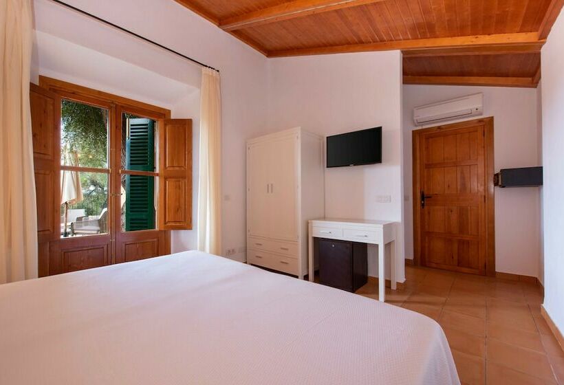 Standard Room with Balcony, Finca Son Roig