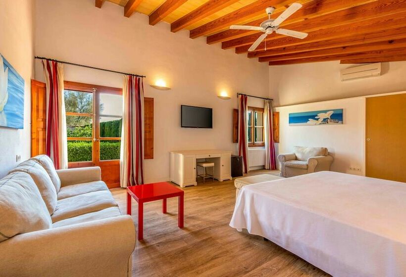 سوییت جونیور, Finca Son Roig by Valentin