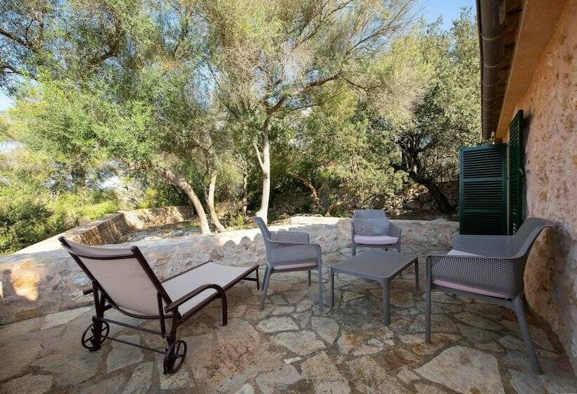 سوییت جونیور, Finca Son Roig by Valentin