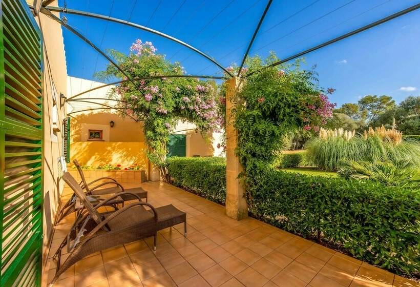 سوییت جونیور, Finca Son Roig by Valentin